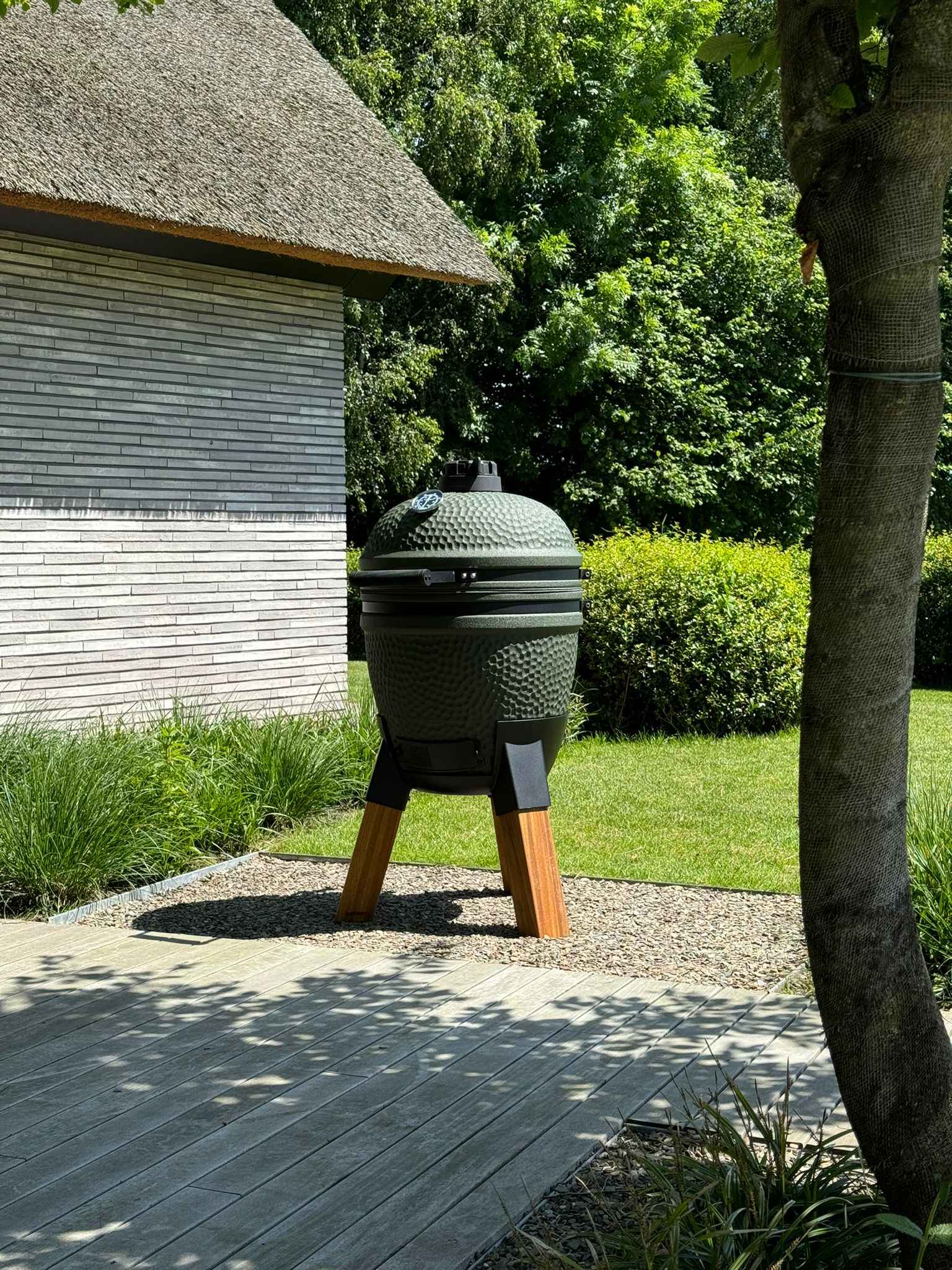 Moddern kamado Original green  real hard-wood legs